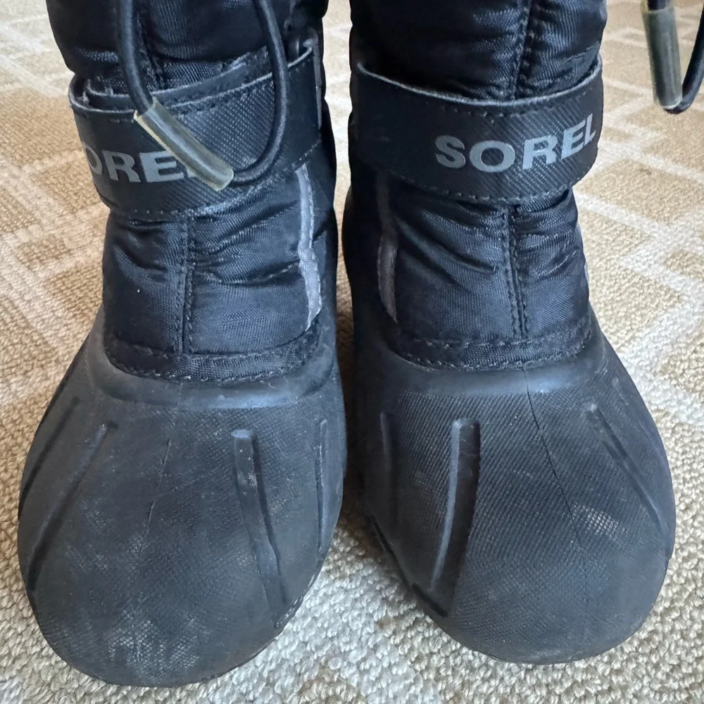 Sorel Kids Waterproof Snow Boots Insulated Warm Winter Outdoor Shoes Black 11